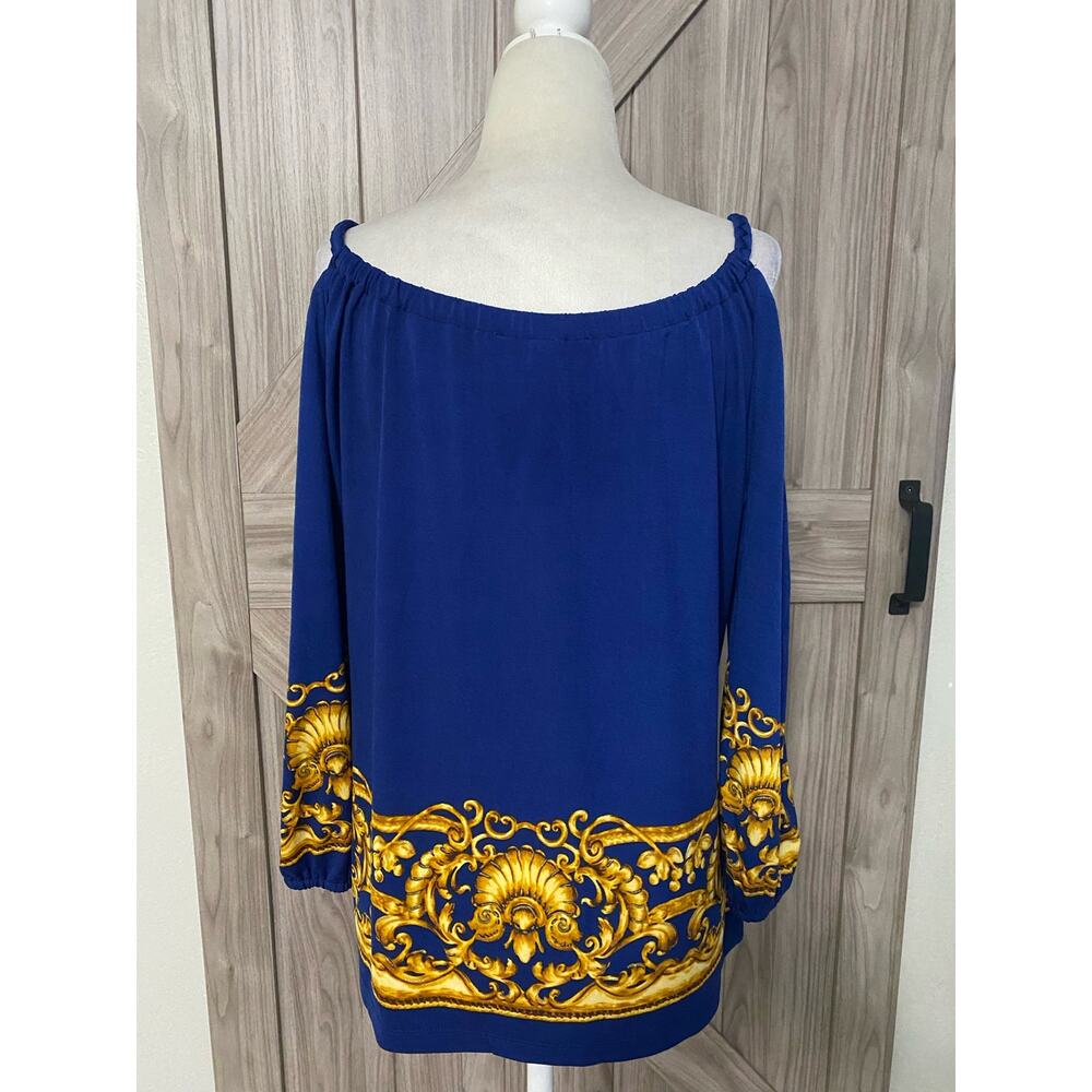 Cach Size Medium Keyhole, Front Top - image 5